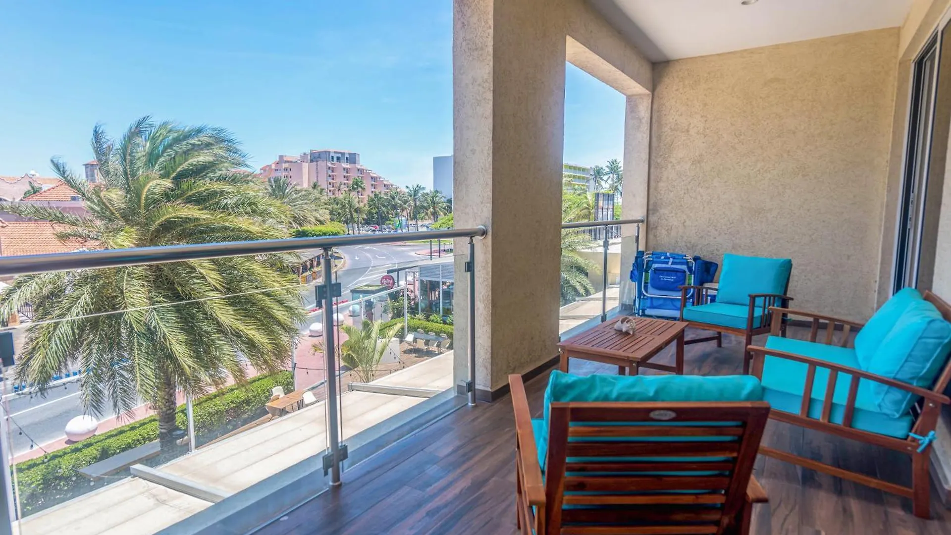 The Cove - Condo Hotel - Palm Beach Strip