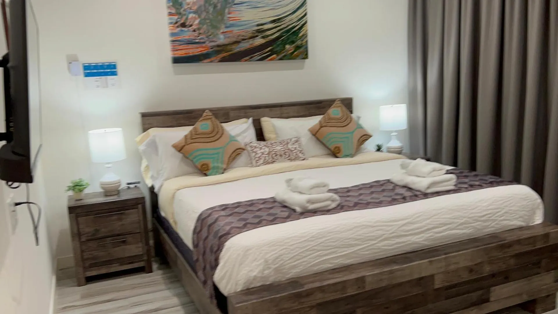 The Cove - Condo Hotel - Palm Beach Strip Aparthotel